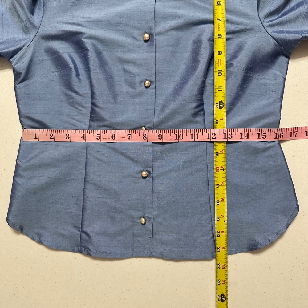 Ann Taylor Pearl Button Blouse 100% Silk Shantung Blue Minimalist Petites 6P - Picture 5 of 5